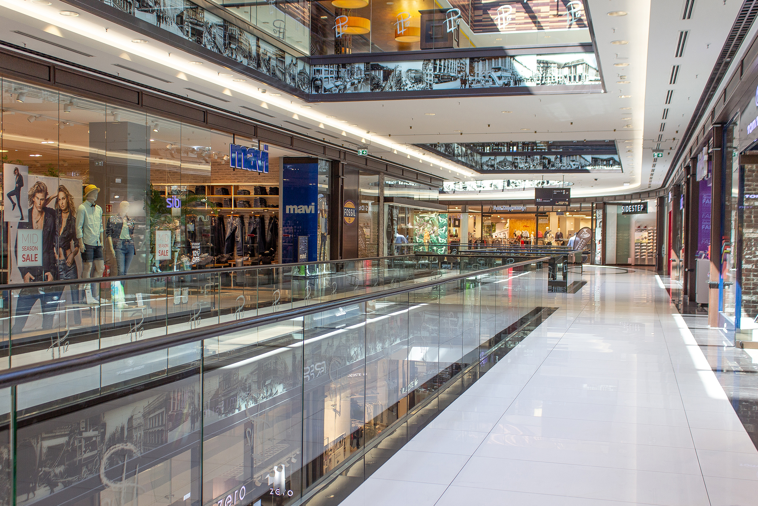 Phaneomen Shoppingcenter Raumgestaltung Conceptdesign Inszenierung Reuse Kapitalismus Museum Shopdesign Mall